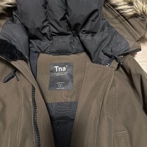 Aritzia Bancroft Parka size small
